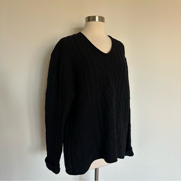 J. Crew Sweaters - Vintage J. Crew 100% LambsWool Knit Sweater Black XL